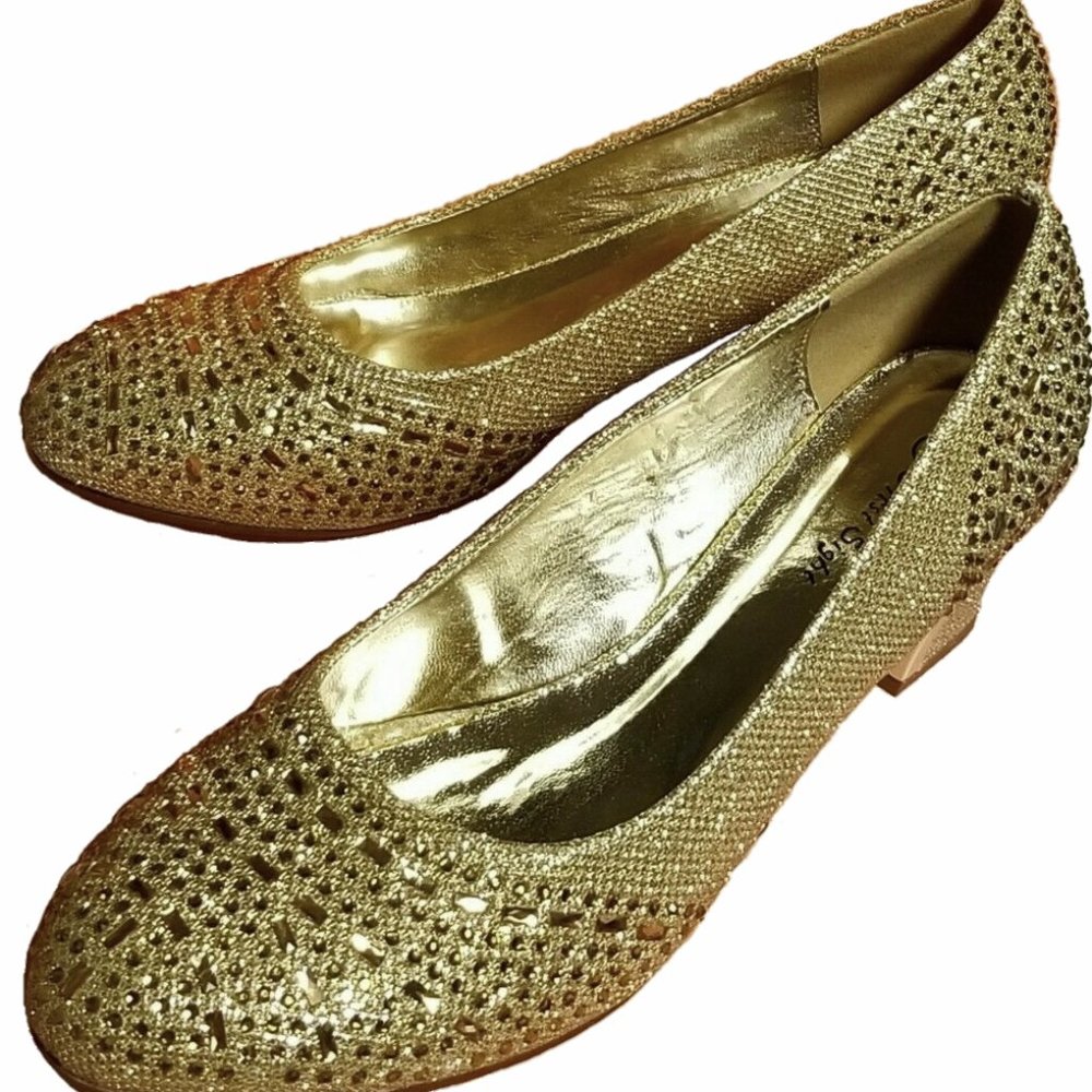 First Sight Gold Pumps Wedding Holiday Rhinestones sz 11 NIB